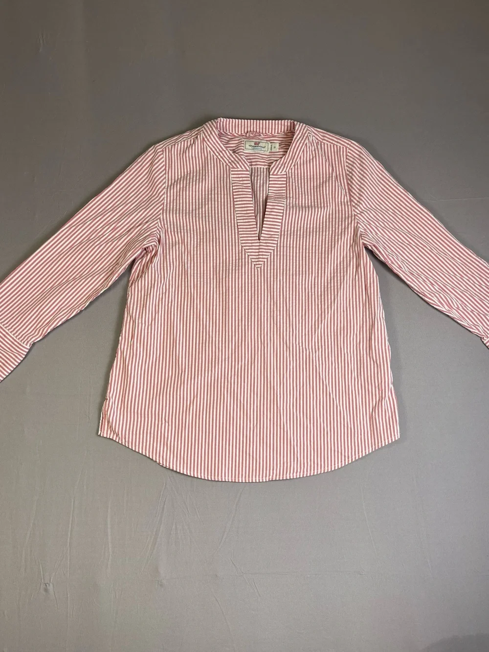 Stunning Vineyard Vines Pink and White Striped Top Pink Savannah Popover Size XS - Picture 2 of 11